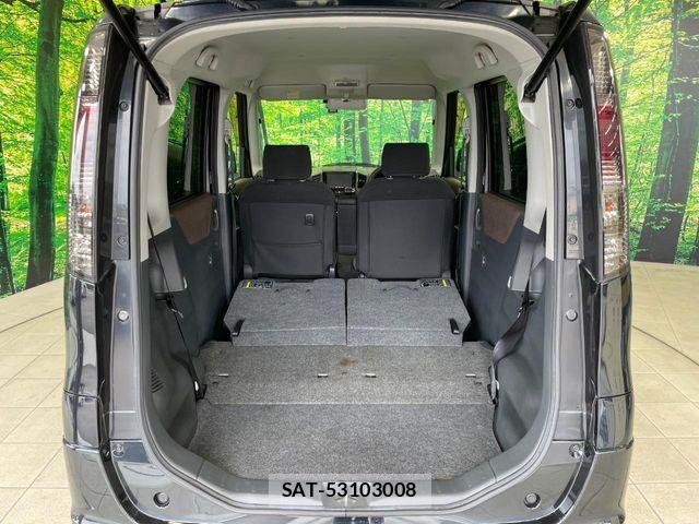 Nissan ROOX 2012-02 8666850-9