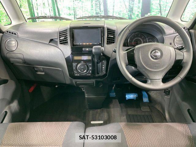 Nissan ROOX 2012-02 8666850-1
