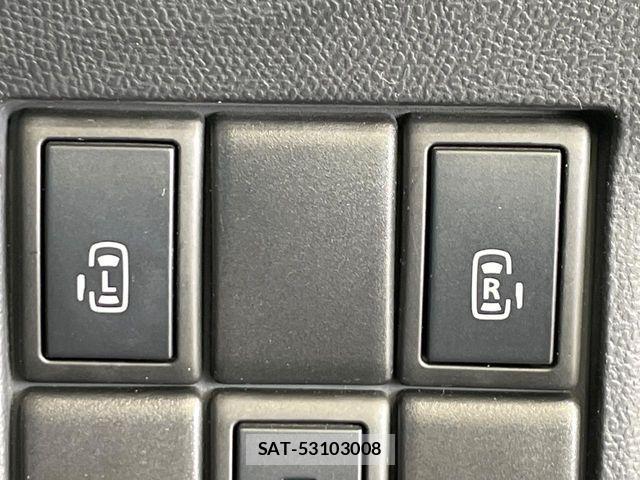 Nissan ROOX 2012-02 8666850-2