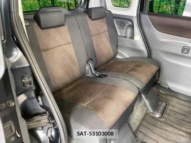 Nissan ROOX 2012-02 8666850-8