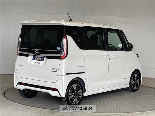 Nissan ROOX 2021-06 8661332-1