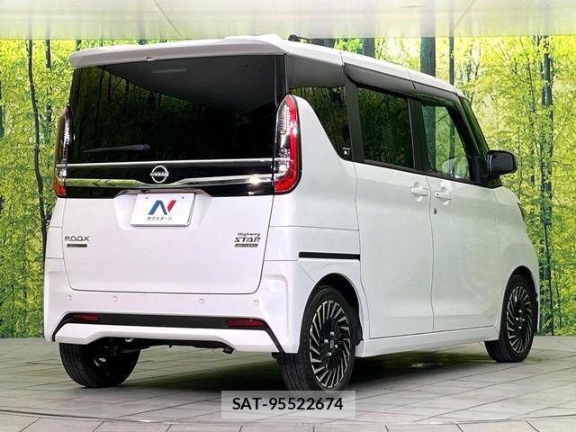 Nissan ROOX 2023-07 8661328-16