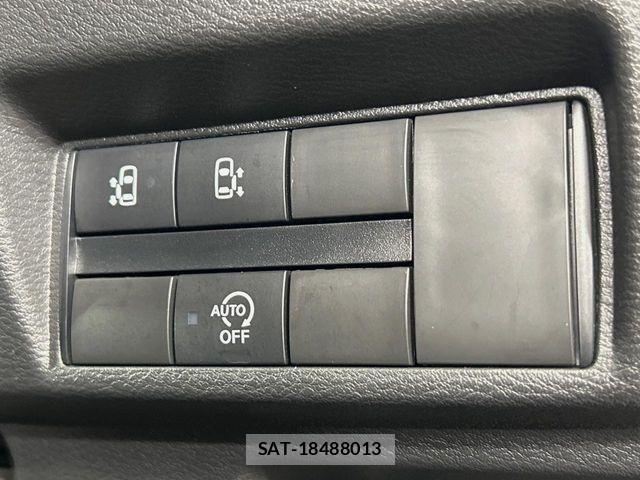 Nissan ROOX 2022-06 8666844-5