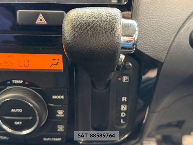 Nissan ROOX 2012-02 8661350-10