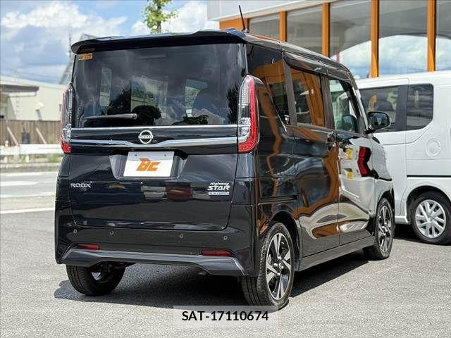 Nissan ROOX 2023-11 8686465-12