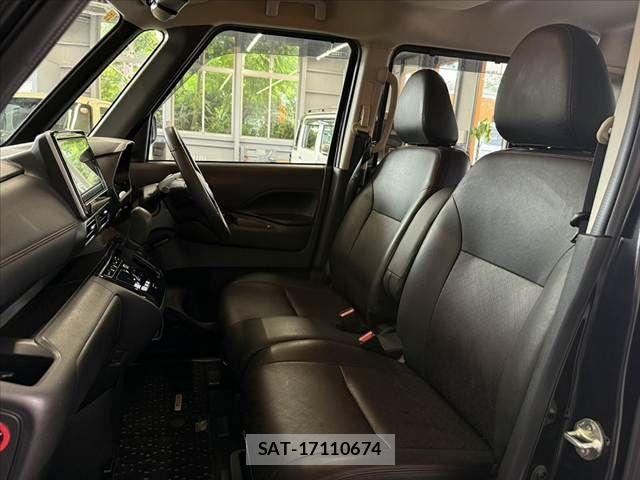 Nissan ROOX 2023-11 8686465-16