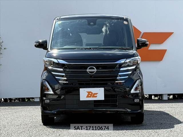 Nissan ROOX 2023-11 8686465-8