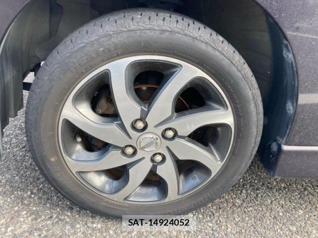 Nissan ROOX 2010-05 8686477-5