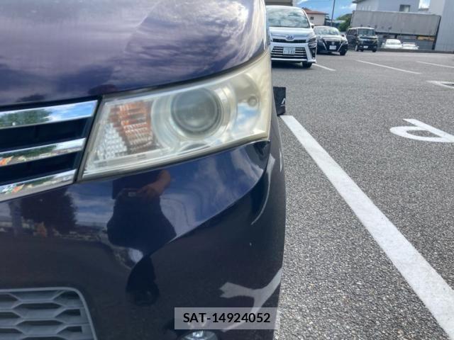 Nissan ROOX 2010-05 8686477-7