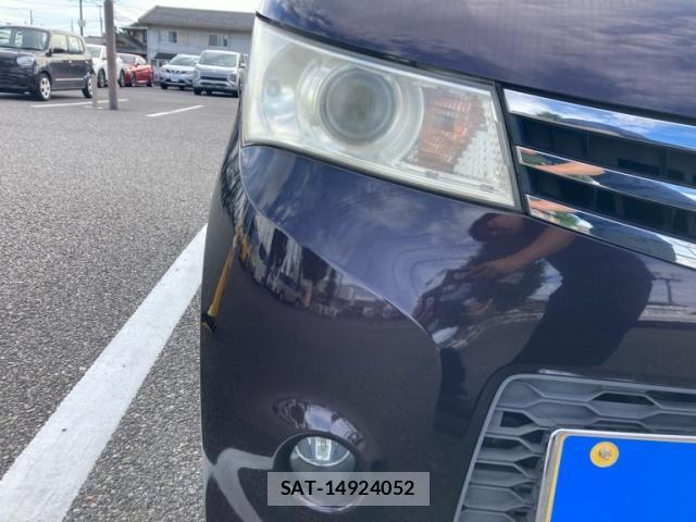 Nissan ROOX 2010-05 8686477-8
