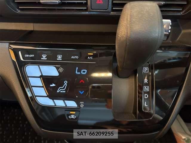 Nissan ROOX 2023-01 8686468-9