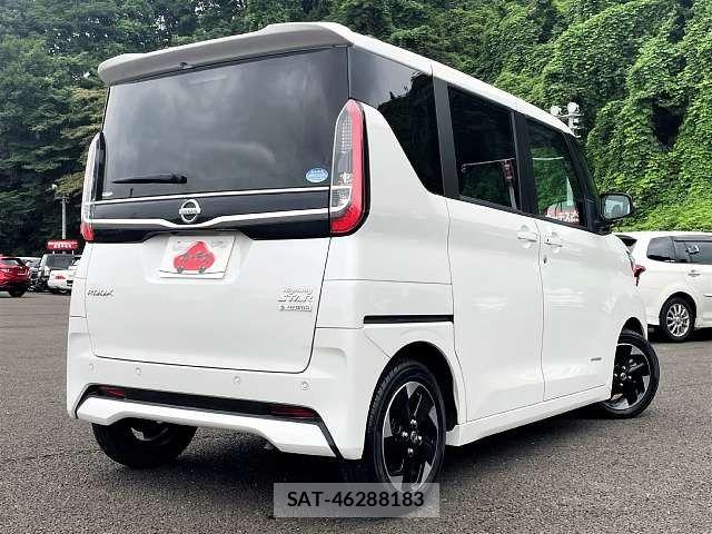 Nissan ROOX 2021-07 8686467-2