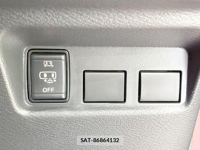 Nissan ROOX 2024-03 8686471-6