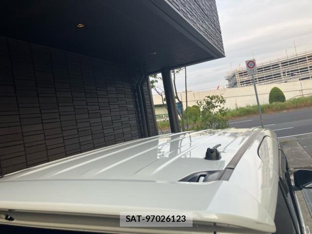 Nissan ROOX 2012-01 8686473-7