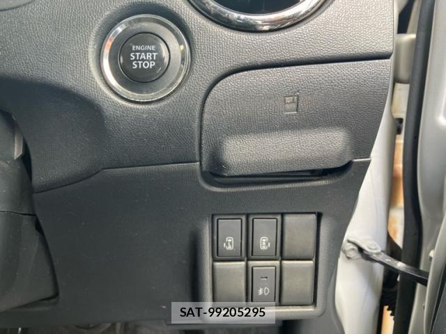 Nissan ROOX 2012-07 8686476-14
