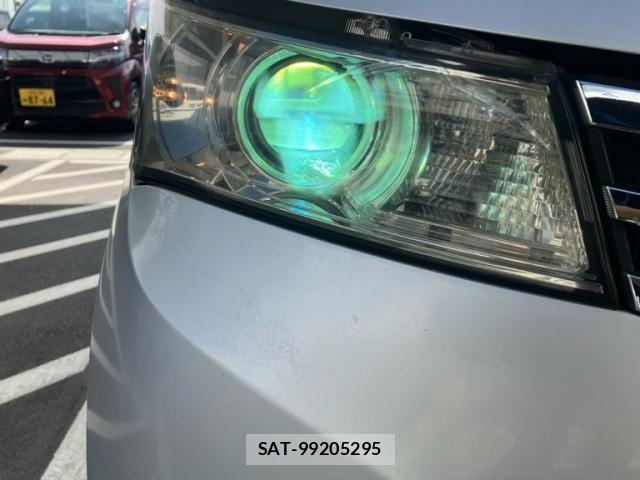 Nissan ROOX 2012-07 8686476-16
