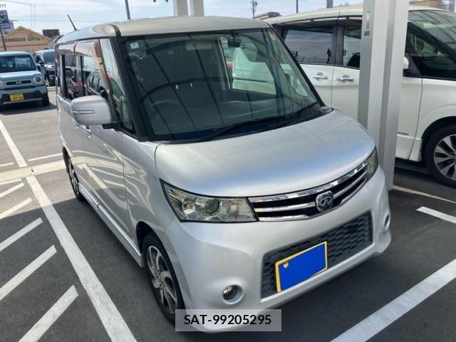 Nissan ROOX 2012-07 8686476-2
