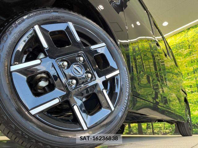 Nissan ROOX 2025-10 8744300-12