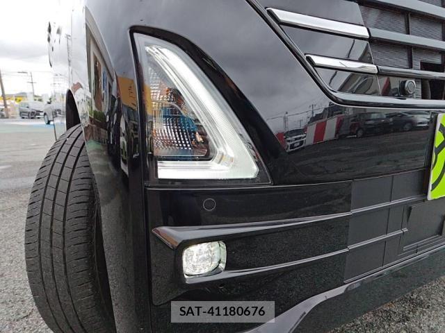 Nissan ROOX 2023-08 8745615-9