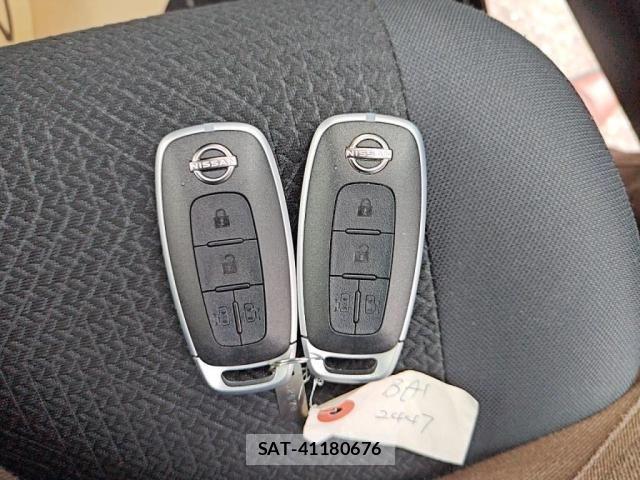 Nissan ROOX 2023-08 8745615-16