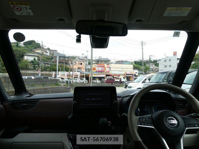 Nissan ROOX 2022-06 8745627-1