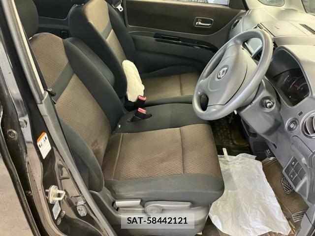 Nissan ROOX 2011-10 8745637-11