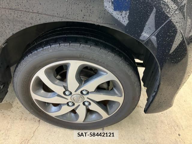 Nissan ROOX 2011-10 8745637-6