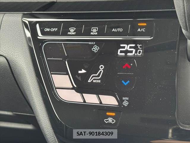 Nissan ROOX 2021-09 8745632-3