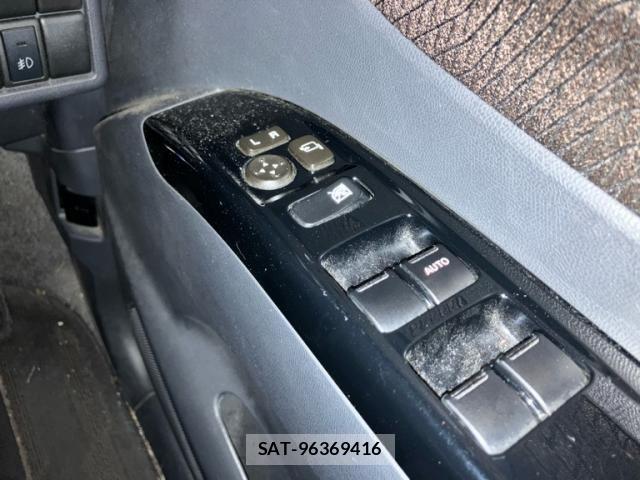 Nissan ROOX 2010-09 8745638-11