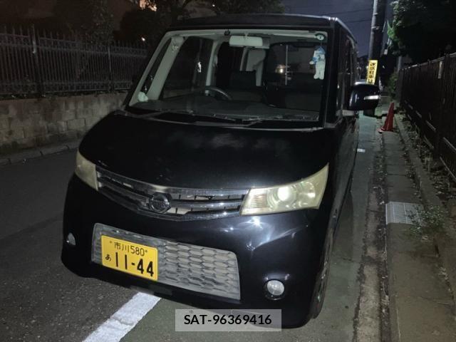 Nissan ROOX 2010-09 8745638-1