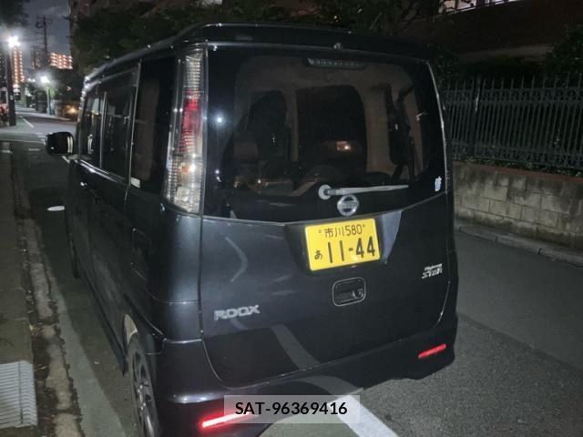Nissan ROOX 2010-09 8745638-2