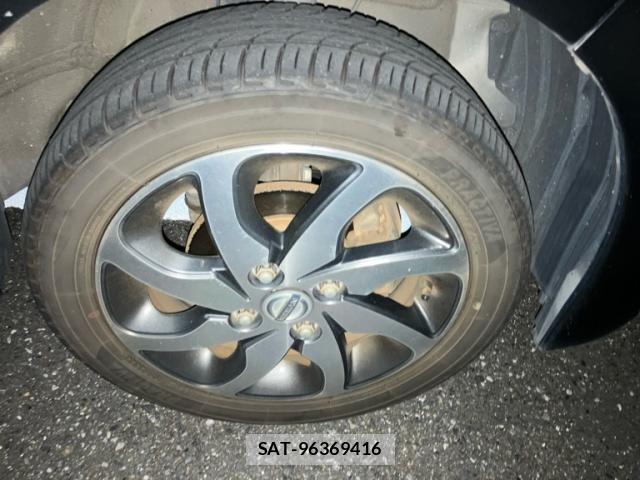 Nissan ROOX 2010-09 8745638-6
