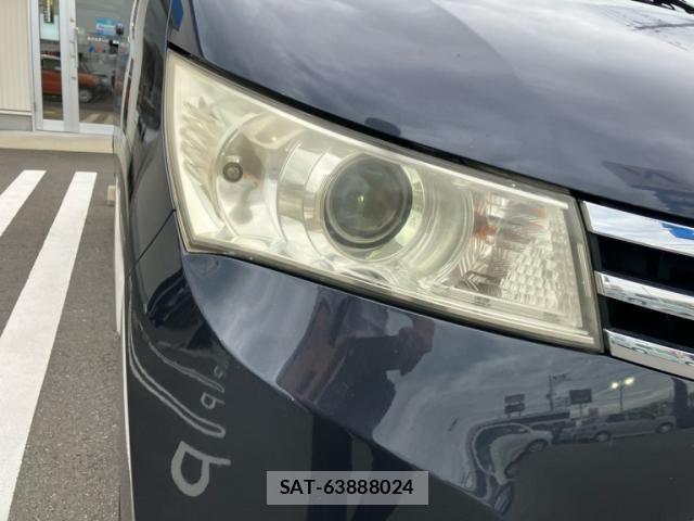 Nissan ROOX 2009-12 8781894-3