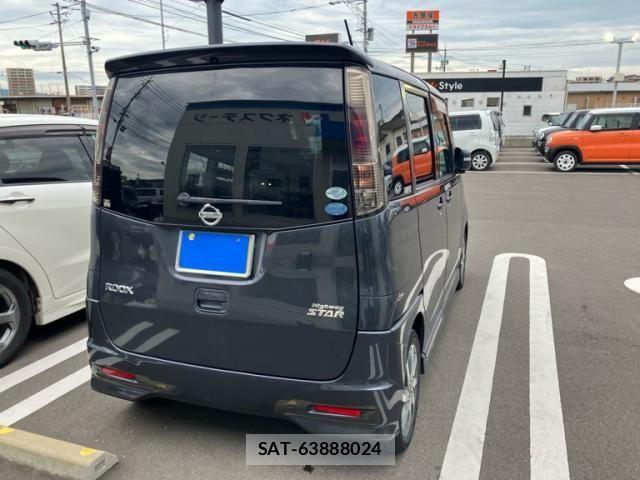 Nissan ROOX 2009-12 8781894-7