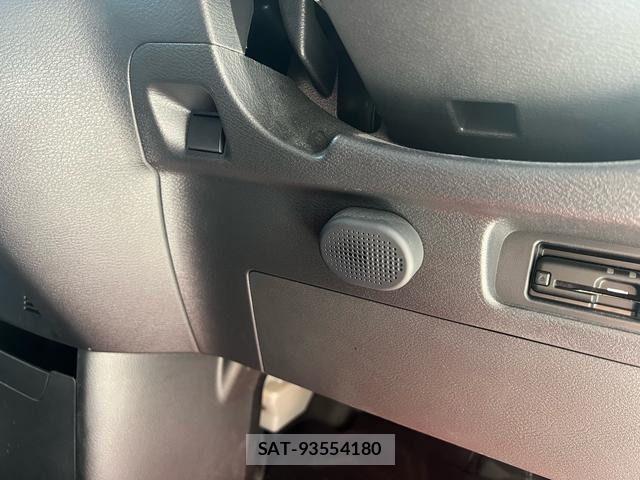 Nissan ROOX 2022-11 8781885-9