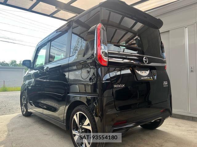 Nissan ROOX 2022-11 8781885-2