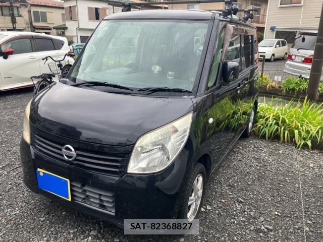 Nissan ROOX 2011-08 8781892-1