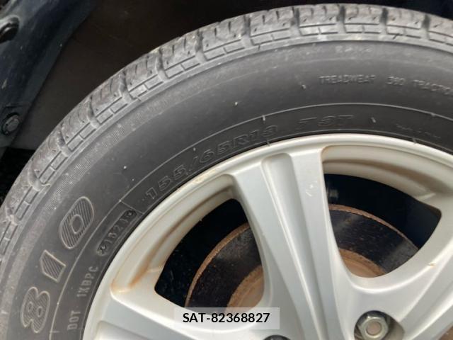 Nissan ROOX 2011-08 8781892-3