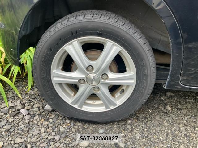 Nissan ROOX 2011-08 8781892-5