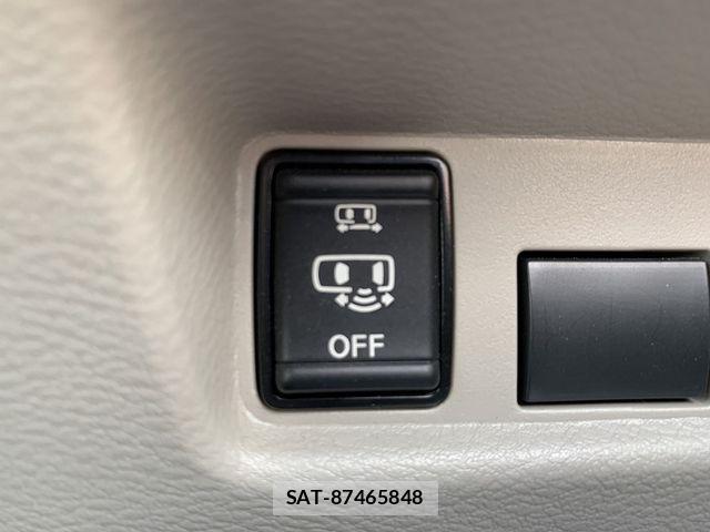 Nissan ROOX 2022-09 8781888-9