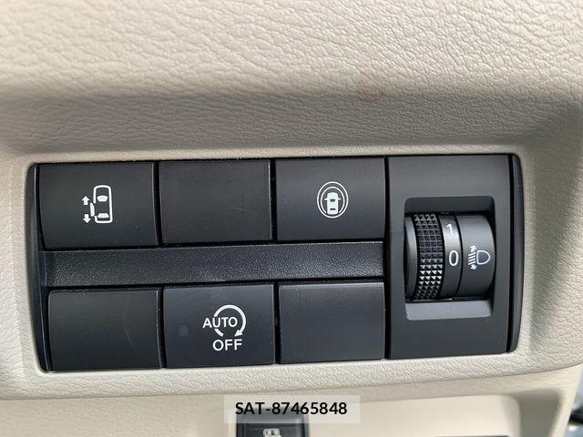 Nissan ROOX 2022-09 8781888-8