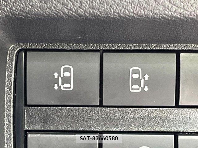 Nissan ROOX 2022-03 8781881-5