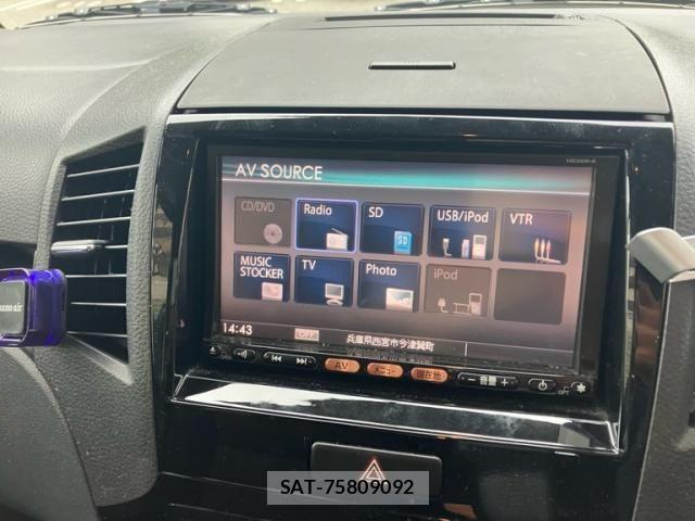 Nissan ROOX 2010-04 8781891-15
