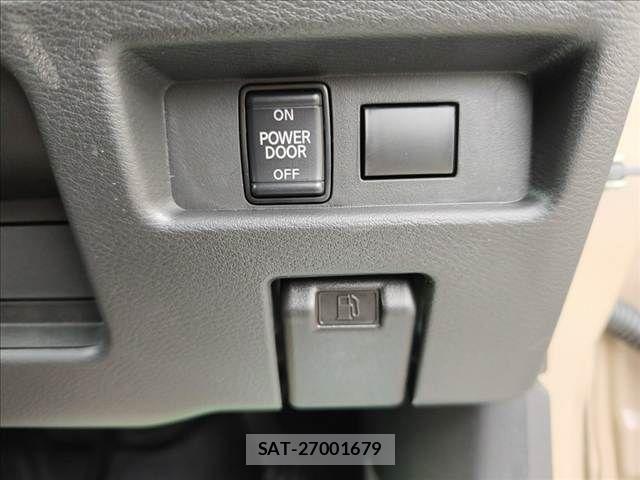 Nissan ROOX 2026-08 8781875-13