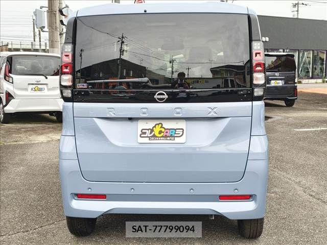 Nissan ROOX 2026-08 8781873-4