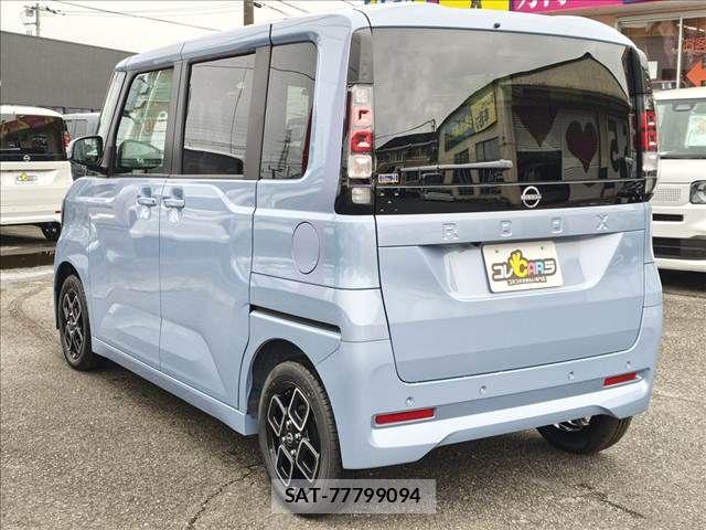 Nissan ROOX 2026-08 8781873-5