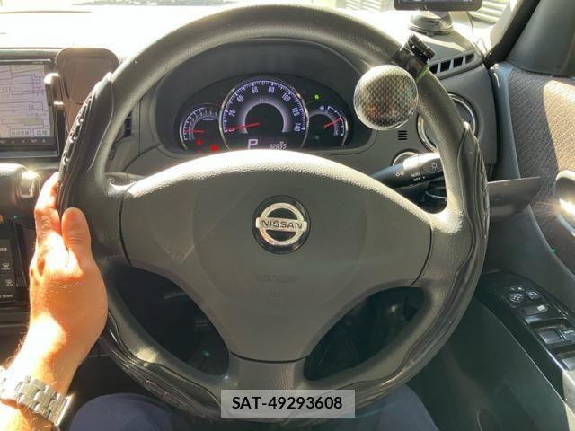 Nissan ROOX 2012-09 8781893-9