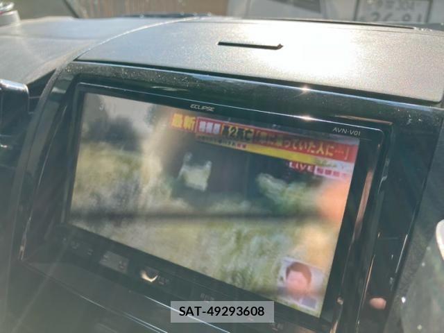 Nissan ROOX 2012-09 8781893-12