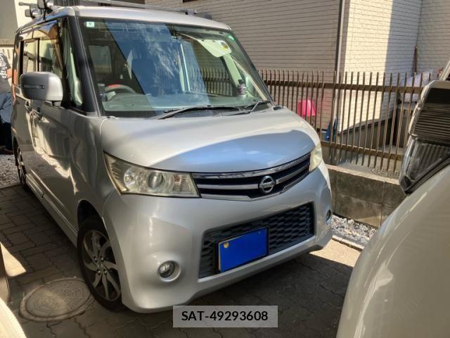 Nissan ROOX 2012-09 8781893-3