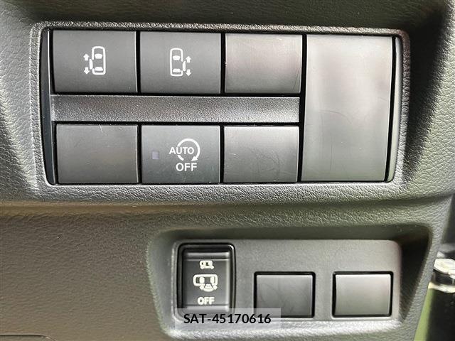 Nissan ROOX 2021-05 8797367-9